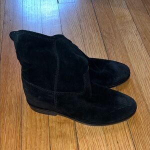 Scoop NYC Black Suede Heeled Boots